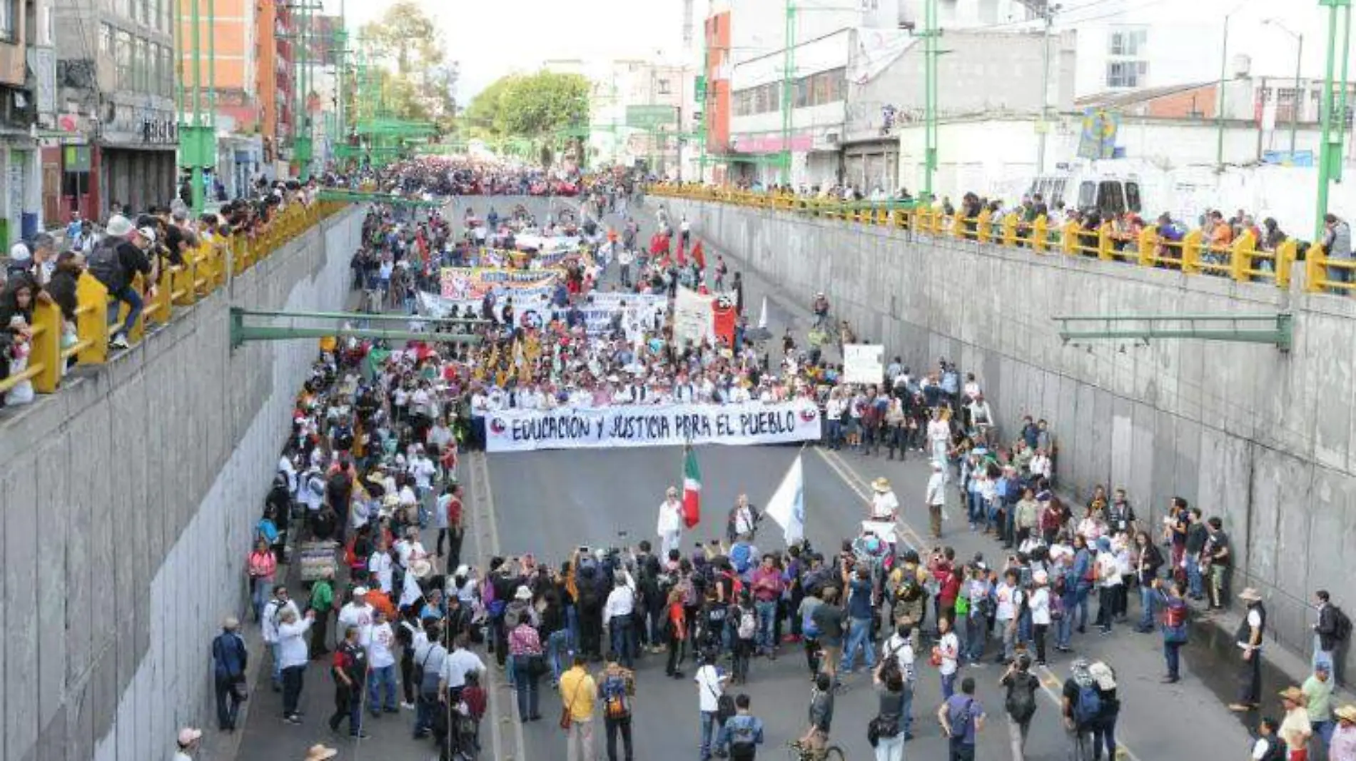 marcha 2 octubre ERNESTO MUÑOZ